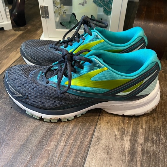 Women’s Brooks Launch 4 Size 7.5 Running Shoe - Picture 3 of 6